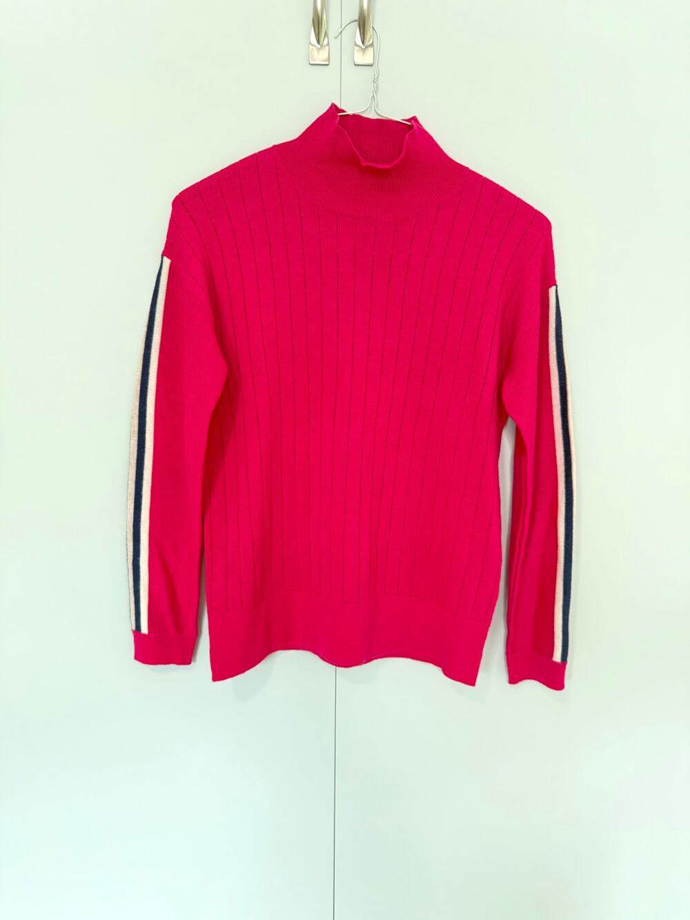 VILAGALLO Women's Shoulder Stripe Mockneck Sweater